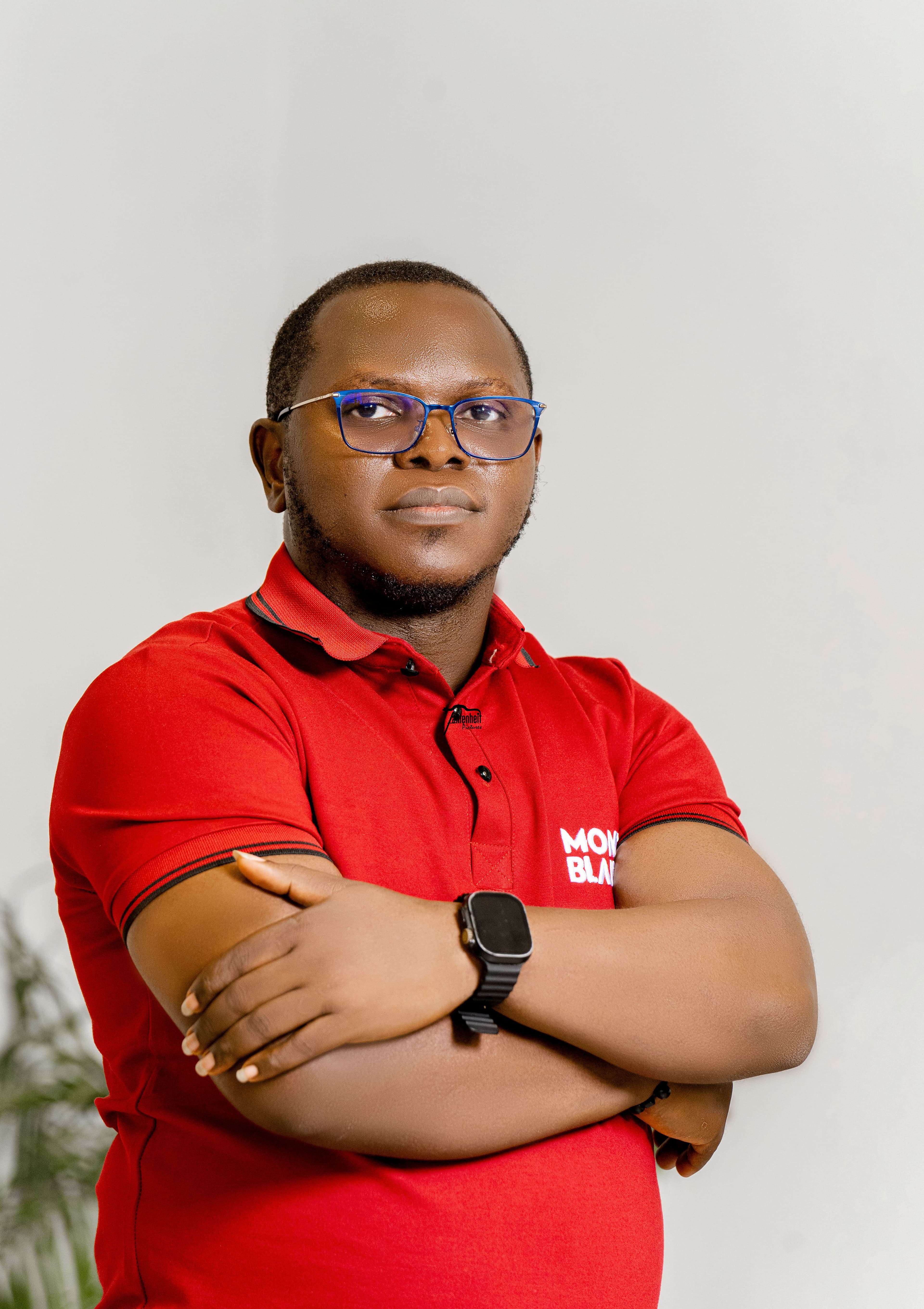 Portrait of Effansa Simon Balemba, Founder, CEO and Product Owner of Fluide Group